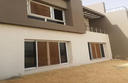 Townhouse - 3 Bedrooms - 5 Bathrooms for sale in Etapa - Sheikh Zayed Compounds - Sheikh Zayed City - Giza