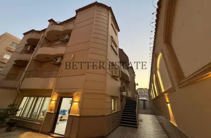 Villa - 5 Bedrooms - 4 Bathrooms for sale in El Banafseg 2 - El Banafseg - New Cairo City - Cairo