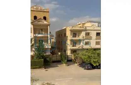 Apartment - 3 Bedrooms - 3 Bathrooms for sale in Moez Al Dawla St. - El Banafseg 6 - El Banafseg - New Cairo City - Cairo