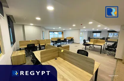 Office Space - Studio - 4 Bathrooms for rent in El Laselky St. - Hay El Maadi - Cairo