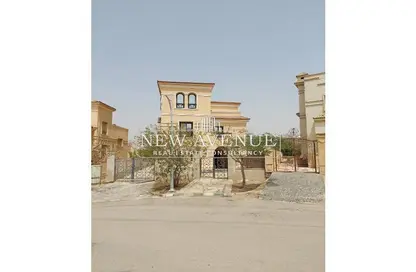 Villa - 5 Bedrooms - 4 Bathrooms for sale in Grand Residence - South Investors Area - New Cairo City - Cairo