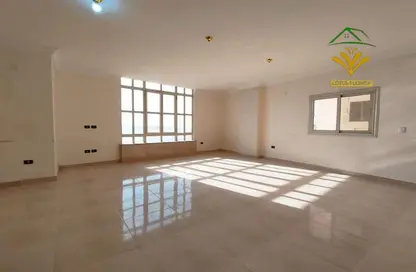 Apartment - 3 Bedrooms - 3 Bathrooms for rent in South Lotus - El Lotus - New Cairo City - Cairo