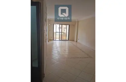 Apartment - 3 Bedrooms - 2 Bathrooms for rent in Ring Road - Zahraa El Maadi - Hay El Maadi - Cairo