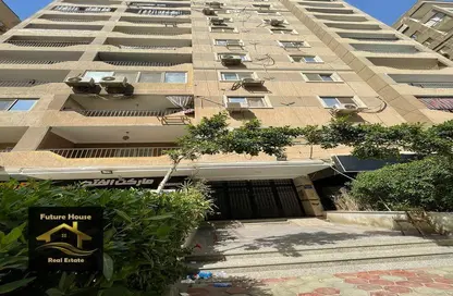 Apartment - 2 Bedrooms - 1 Bathroom for sale in Thirteenth Sector - Zahraa El Maadi - Hay El Maadi - Cairo
