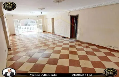 Apartment - 3 Bedrooms - 2 Bathrooms for sale in Moharam Bek St. - Moharam Bek - Hay Wasat - Alexandria