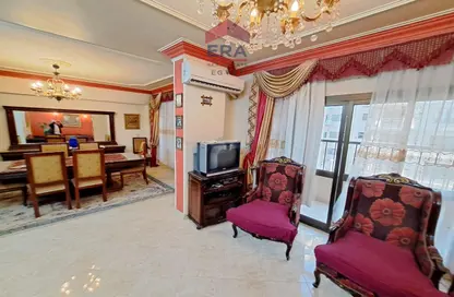 Apartment - 3 Bedrooms - 3 Bathrooms for sale in Zahraa Al Maadi St. - Degla - Hay El Maadi - Cairo