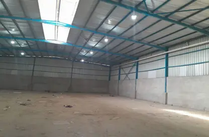 Warehouse - Studio - 2 Bathrooms for rent in New Obour City - Qalyubia