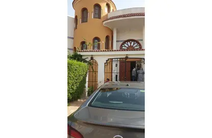 Villa for sale in West Somid - 6 October City - Giza