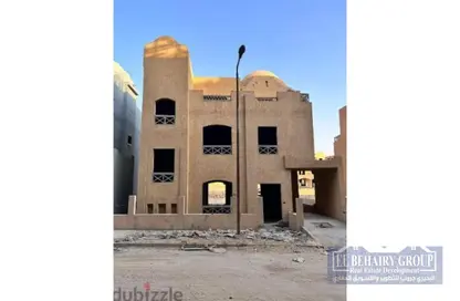 Villa - 5 Bedrooms - 4 Bathrooms for sale in Golden Gates - Al Hadaba Al Wosta - Mokattam - Cairo