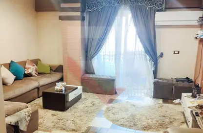 Apartment - 2 Bedrooms - 1 Bathroom for sale in Mahmoud Al Essawy St. - Sidi Beshr - Hay Awal El Montazah - Alexandria