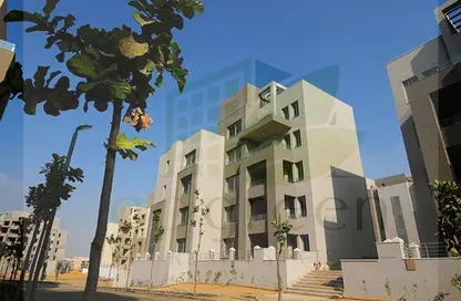 Apartment - 2 Bedrooms - 2 Bathrooms for sale in Palm Hills Village Gate - South Investors Area - New Cairo City - Cairo