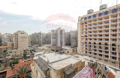 Apartment - 2 Bedrooms - 1 Bathroom for sale in Medhat Al Meligy St. - Roushdy - Hay Sharq - Alexandria