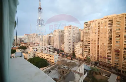 Apartment - 2 Bedrooms - 1 Bathroom for sale in Al Aezaa St. - Glim - Hay Sharq - Alexandria