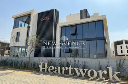 Retail - Studio - 3 Bathrooms for sale in Heartwork - The 5th Settlement - New Cairo City - Cairo