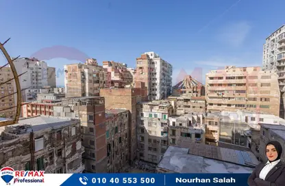 Apartment - 3 Bedrooms - 2 Bathrooms for sale in Omar Lotfy St. - Sporting - Hay Sharq - Alexandria