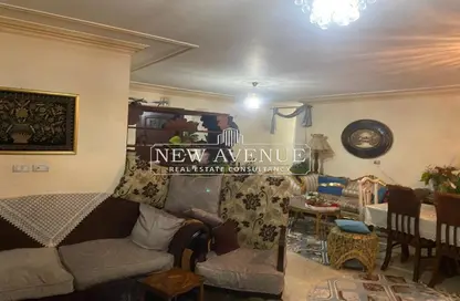 Apartment - 3 Bedrooms - 2 Bathrooms for sale in Abd Al Aziz Al Beshri St. - El Mahkama Square - Heliopolis - Masr El Gedida - Cairo