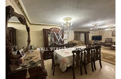 Apartment - 3 Bedrooms - 2 Bathrooms for sale in Dr Mohammed Al Nabawi Al Mohandes St. - Al Hadiqah Al Dawliyah - 7th District - Nasr City - Cairo