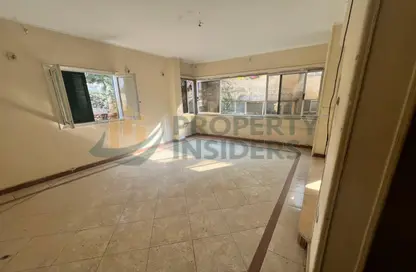 Apartment - 3 Bedrooms - 1 Bathroom for sale in Hassan Ramadan St. - Dokki - Giza