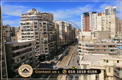 Apartment - 3 Bedrooms - 2 Bathrooms for rent in Abdel Salam Aref St. - Laurent - Hay Sharq - Alexandria