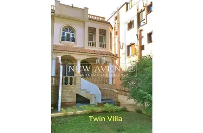 Twin House - 3 Bedrooms - 3 Bathrooms for sale in Area D - Ganoob El Acadimia - New Cairo City - Cairo