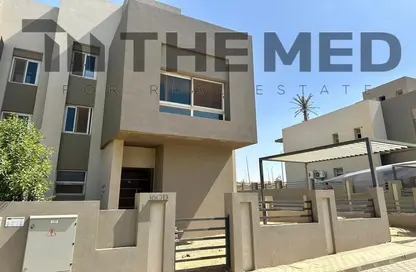 Townhouse - 3 Bedrooms - 4 Bathrooms for sale in Etapa - Sheikh Zayed Compounds - Sheikh Zayed City - Giza