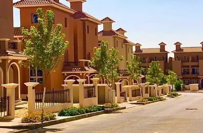 Villa - 3 Bedrooms - 3 Bathrooms for sale in Village West - Sheikh Zayed Compounds - Sheikh Zayed City - Giza