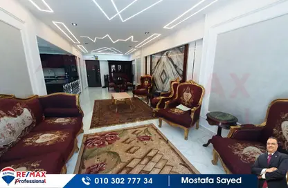 Apartment - 3 Bedrooms - 2 Bathrooms for rent in Al Geish Road - Saraya - Sidi Beshr - Hay Awal El Montazah - Alexandria