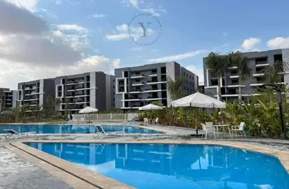 Apartment - 2 Bedrooms - 2 Bathrooms for sale in Sun Capital - Fayoum Desert road - 6 October City - Giza