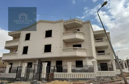 Apartment - 3 Bedrooms - 3 Bathrooms for sale in 1st Neighborhood - 3rd District West - Shorouk City - Cairo