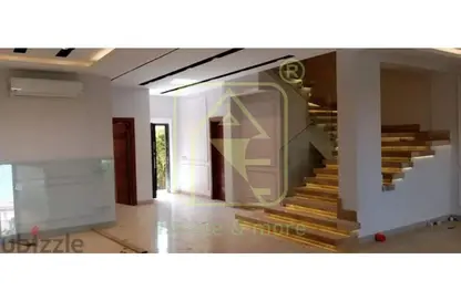 Townhouse - 6 Bedrooms - 5 Bathrooms for rent in Royal Meadows - Sheikh Zayed Compounds - Sheikh Zayed City - Giza