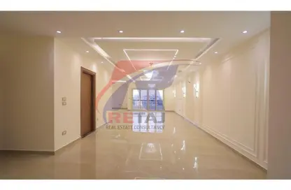 Apartment - 3 Bedrooms - 3 Bathrooms for sale in Al Ahram St. - Roxy - Heliopolis - Masr El Gedida - Cairo