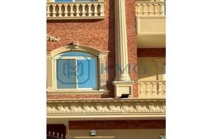 Apartment - 3 Bedrooms - 3 Bathrooms for sale in Leila Mourad St. - El Yasmeen 5 - El Yasmeen - New Cairo City - Cairo