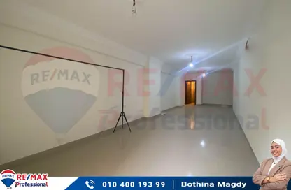 Apartment - 3 Bedrooms - 2 Bathrooms for sale in Port Said St. - Ibrahimia - Hay Wasat - Alexandria