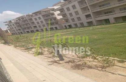 Apartment - 3 Bedrooms - 4 Bathrooms for sale in The Fourteen Golf Residences - Uptown Cairo - Mokattam - Cairo