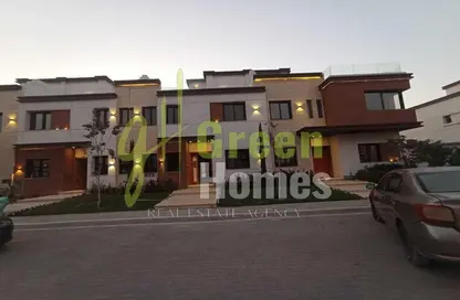 Townhouse - 3 Bedrooms - 5 Bathrooms for sale in Azzar 2 - 5th Settlement Compounds - The 5th Settlement - New Cairo City - Cairo