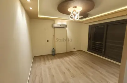 شقة - 3 غرف نوم - 2 حمامات للايجار في تاج سلطان - الطريق الدائري - القاهرة
