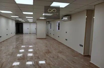 Office Space - Studio - 2 Bathrooms for rent in 50th Street - Zahraa El Maadi - Hay El Maadi - Cairo