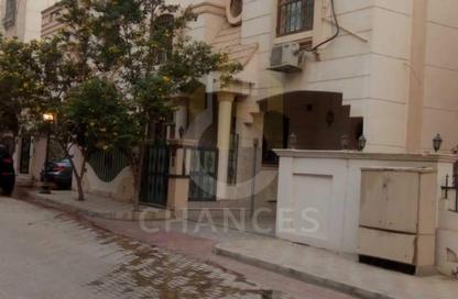 Villa - 5 Bedrooms - 6 Bathrooms for sale in Tabarak - Zahraa El Maadi - Hay El Maadi - Cairo