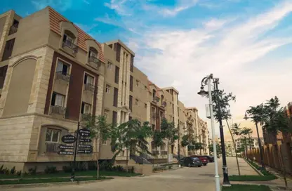 Apartment - 4 Bedrooms - 3 Bathrooms for sale in Rock Vera - 5th Settlement Compounds - The 5th Settlement - New Cairo City - Cairo