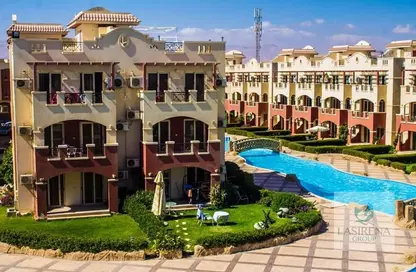 Chalet - 2 Bedrooms - 1 Bathroom for sale in Lasirena Resort - Al Ain Al Sokhna - Suez