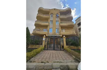 Apartment - 4 Bedrooms - 2 Bathrooms for sale in American University Housing District - 5th Settlement Compounds - The 5th Settlement - New Cairo City - Cairo