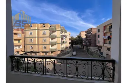 Apartment - 2 Bedrooms - 2 Bathrooms for sale in Noaman Gomaa St. - 2nd District - Obour City - Qalyubia