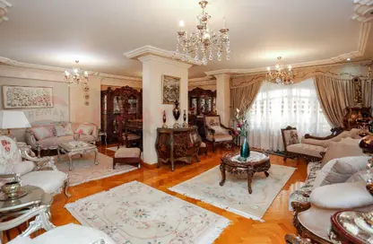 Apartment - 3 Bedrooms - 2 Bathrooms for sale in Al Ekbal St. - Laurent - Hay Sharq - Alexandria