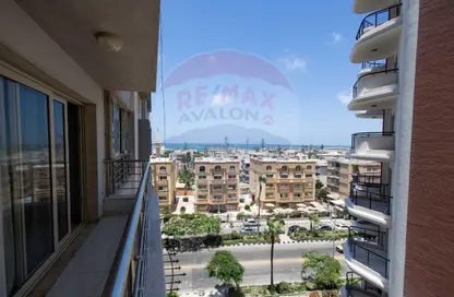 Apartment - 3 Bedrooms - 2 Bathrooms for sale in Corniche Al Maamoura - Al Maamoura - Hay Than El Montazah - Alexandria