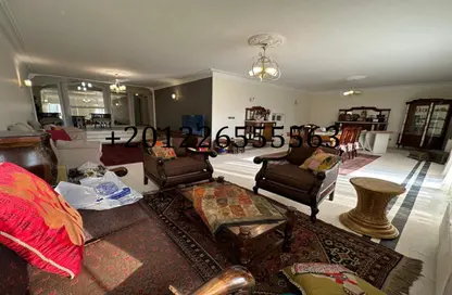 Apartment - 3 Bedrooms - 2 Bathrooms for sale in Street 5 - Maadi - Hay El Maadi - Cairo