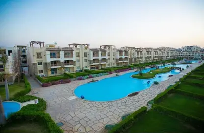 Apartment - 2 Bedrooms - 2 Bathrooms for sale in Blue Blue - Al Ain Al Sokhna - Suez