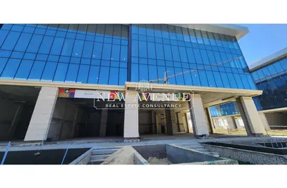 Retail - Studio - 1 Bathroom for sale in Golden Gate - South Teseen St. - The 5th Settlement - New Cairo City - Cairo