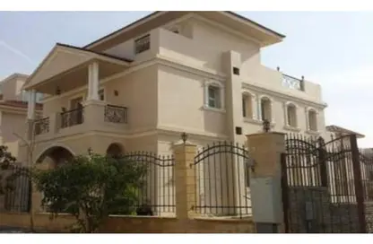 Villa - 5 Bedrooms - 5 Bathrooms for sale in Maxim - The 1st Settlement - New Cairo City - Cairo