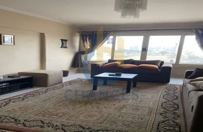 Apartment - 2 Bedrooms - 2 Bathrooms for sale in Al Laselky St. - El Laselky - New Maadi - Hay El Maadi - Cairo