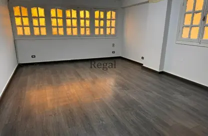 Apartment - 3 Bedrooms - 2 Bathrooms for sale in Ahmed Fakhry St. - 6th Zone - Nasr City - Cairo